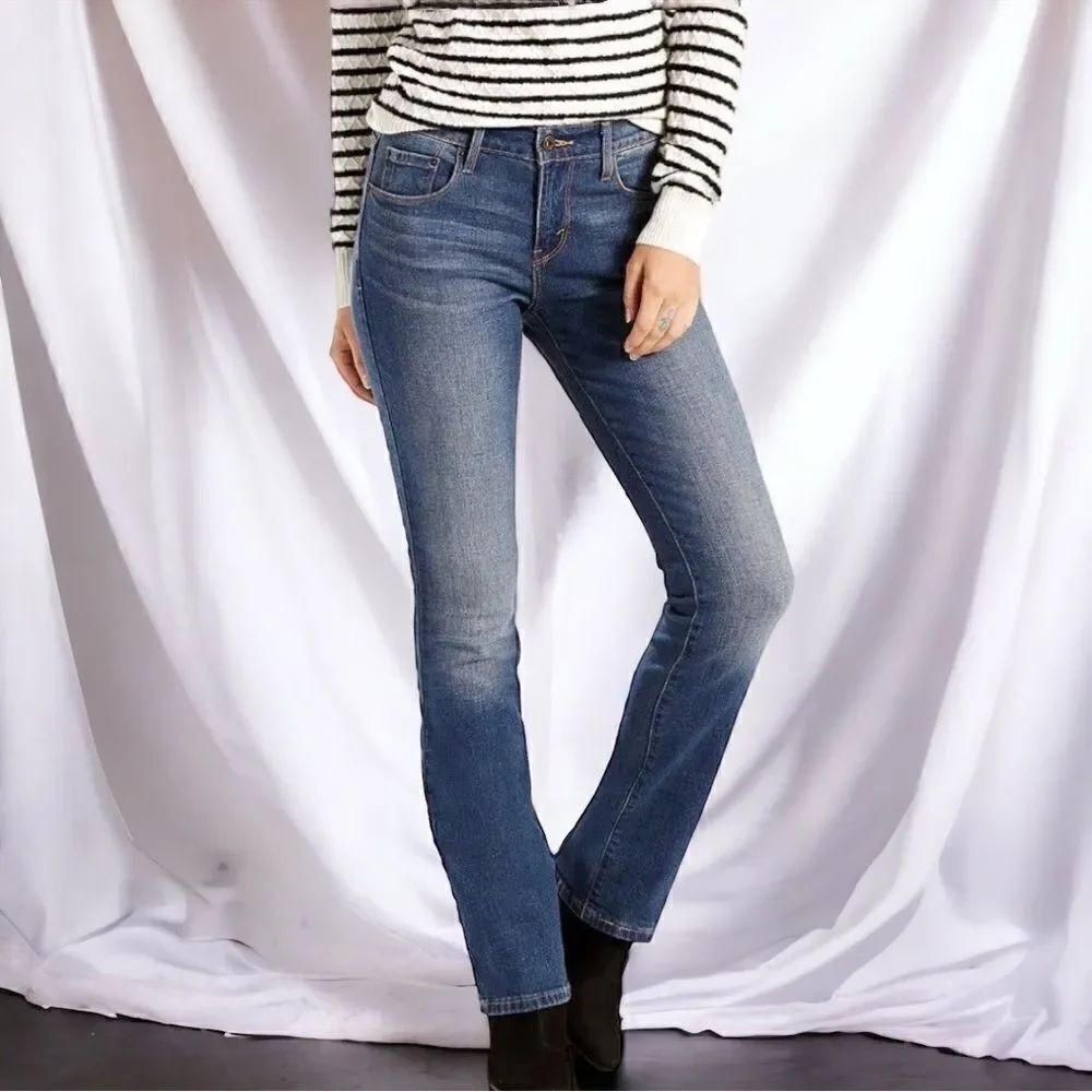 Levi’s 515 Women’s Embellished Back Pockets Bootcut Stretch Size 10M